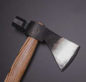ขวานเหล็กตีขึ้นรูปพร้อมด้ามไม้สำหรับงานไม้ - Product Image 4