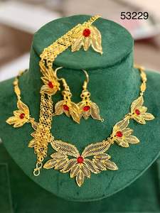 Collar de Moda para Mujer de MOLL JEWELLERS, Elegante, Chapado en Oro, con Circonita Natural, Cadena de Cuerda Sólida, Diseño de Hoja, 16 Pulgadas, para Boda - Product Image 3