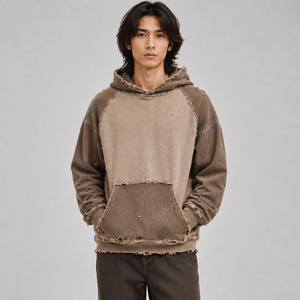 Sudadera con capucha estilo streetwear personalizada para hombre, con tela suave, detalles elegantes, diseños personalizados y ajuste cómodo y relajado. - Product Image 1