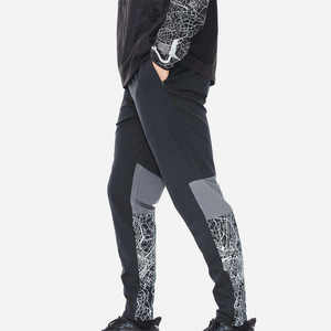 Conjunto Deportivo Cortavientos Estilo Utilitario para Hombre, Chaqueta con Bolsillos Funcionales y Pantalones Ajustados, Ropa Urbana Personalizada - Product Image 3
