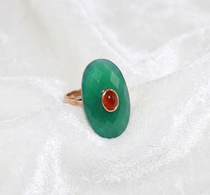 Bague en argent sterling 925 massif plaqué or rose avec onyx vert ovale facetté et cornaline, collection Memoria Jewels, vente en gros - Product Image 1