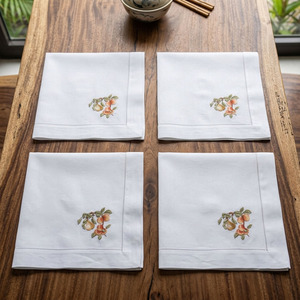 Serviettes de table en coton personnalisées, classiques, carrées, brodées de poires, réutilisables, durables, lavables en machine, avec ourlet festonné, pour la maison - Product Image 4