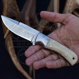 Couteau de chasse Damas avec manche en os de bœuf et étui de cowboy - Product Image 3