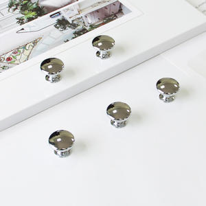Producto de Moda: Perilla Redonda Moderna de Aleación de Zinc para Muebles, Herraje Cromado Pulido, Tirador para Cajones de Cocina, Baño y Dormitorio - Product Image 1