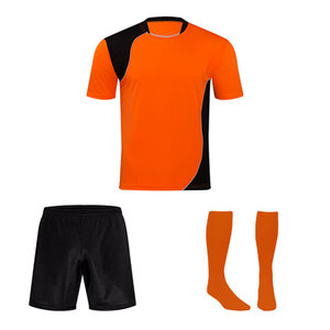 Tenue de sport personnalisée avec logo, uniforme de football pour hommes, vêtements de sport 100% polyester, uniforme de football pour adultes toutes saisons, sublimation - Product Image 4