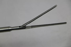 Instruments d'aspiration et d'irrigation laparoscopiques manuels réutilisables en acier inoxydable, homologués CE, 10-5mmx45cm, type trompette, pour usage médical de base - Product Image 5