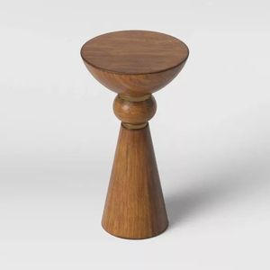 Elegante y Funcional Mesa Auxiliar de Madera Diseñada para Uso Diario en Cómodos Entornos Domésticos - Product Image 4