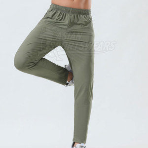 กางเกงออกกำลังกายผู้ชายไร้ตะเข็บ ดีไซน์รองรับการเคลื่อนไหว ระบายอากาศได้ดี เหมาะสำหรับโยคะ วิ่ง และออกกำลังกาย สวมใส่สบาย - Product Image 3