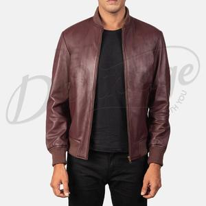 Chaqueta bomber de cuero liso color borgoña intenso con puños elásticos tonales y herrajes centrales de latón, venta al por mayor. - Product Image 6