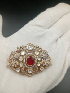 Juego de Collar y Aretes Amaira Jewels, Chapado en Oro Vintage sobre Plata, con Piedra Doble Roja y Detalles de Diamantes, Joyería Clásica para Bodas - Product Image 1
