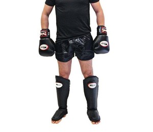 ชุดฝึกซ้อมมวยไทยมืออาชีพ หนังแท้ MMA มวยไทย คิกบ็อกซิ่ง พร้อมสนับแข้งและผ้าพันมือ สำหรับฝึกซ้อม - Product Image 4