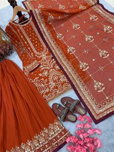 Costume Anarkali traditionnel indien pakistanais pour femmes, en soie brodée orange, longueur au sol, coupe régulière, tenue de mariage - Product Image 5