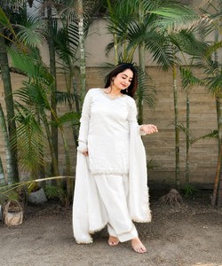 Salwar Kameez de Seda con Dupatta para Mujer, Estilo Tradicional Étnico de India y Pakistán, Largo hasta el Suelo, para Bodas, 84024 MBL-563 - Product Image 1