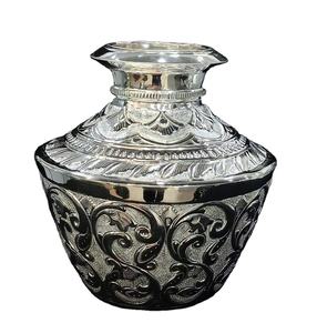 Kalash Tradicional Hindú de Aluminio para Ceremonias de Pooja, Rituales de Boda y Uso en el Mandir del Hogar, Decoración del Hogar, Acabado Pulido - Product Image 4