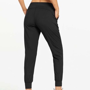 Pantalones Deportivos Holgados para Mujer, Color Negro, Tejido Elástico, Transpirables, de Pierna Recta, para Hacer Ejercicio - Product Image 3
