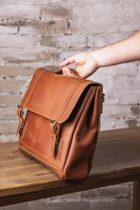 Accesorios para Hombre, Ideas de Regalo Ecológicas, Maletín para Portátil de Cuero Genuino, Portátil, Impermeable y Duradero para Oficina y Negocios - Product Image 4