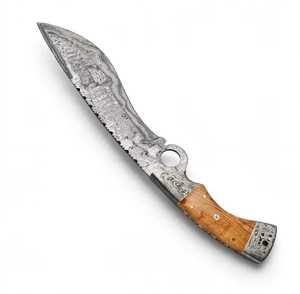 Couteau utilitaire artisanal en acier Damas courbé avec lame à pointe tombante, anneau de contrôle des doigts et manche en bois d'olivier (OEM disponible 30cm) - Product Image 1