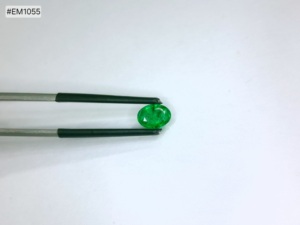 Ensemble de 4 émeraudes ovales zambiennes de 2,92 ct, pierres précieuses vertes de qualité supérieure, clarté excellente, idéales pour les ensembles de bijoux - Product Image 2