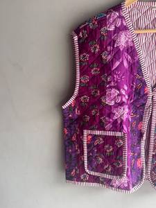 Floral <b>Quilted</b> Cotton Vest V-Neck Sleeveless Women's <b>Jacket</b> Summer Wear with Pockets Printed <b>Pattern</b> Regular Length GIFT FOR HER - Product Image 4