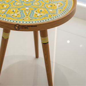Tabouret en bois jaune Meena de luxe – Tabouret d'appoint décoratif artisanal pour espaces contemporains - Product Image 2