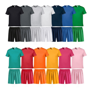 Nuevo Conjunto de Camiseta y Pantalones Cortos de Cuello Redondo para Hombre, Color Sólido, Hecho de Poliéster, Elegante y Versátil - Product Image 3