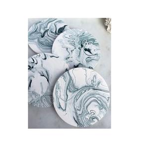 Juego de posavasos modernos de mármol para proteger las superficies de las mesas de centro en apartamentos, condominios y villas. - Product Image 2