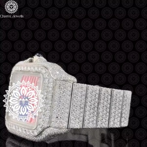 Montre de luxe Hip Hop Iced Out Diamond de qualité export, idéale pour les concerts, les soirées et la mode urbaine, disponible à la vente - Product Image 4