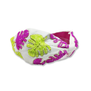 Diadema Infantil Hecha a Mano con Cuentas de Hojas Tropicales Luminosas, Color Rosa Brillante y Verde, Diadema Ancha de Tela Acolchada, Accesorio para el Cabello de Verano - Product Image 2