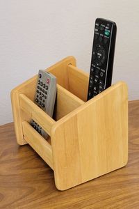 Organisateur de télécommandes en bois carré, durable et écologique |   Design moderne |   Qualité supérieure artisanale |   Fête de déménagement en gros - Product Image 2