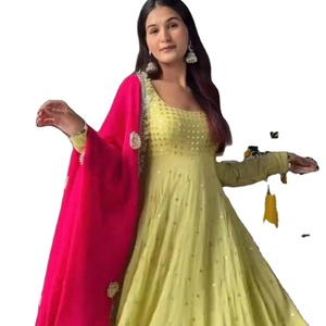 Robe Maxi à Manches Longues pour Été Confort Longue Longueur Vert Clair Couleur Anarkali Style Faux Georgette Broderie Miroir Travail - Product Image 1