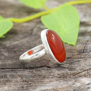 Bague ovale en cornaline, bague artisanale en pierre précieuse, style bohème, pierre orange, unisexe, bagues en argent en gros - Product Image 2
