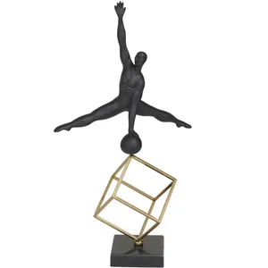Sculpture abstraite en aluminium plaqué or, figurine de designer, accent moderne, décoration intérieure élégante, fait main, thème ferme caprine - Product Image 3