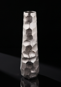 Vase en argent contemporain minimaliste, texture sculpturale, ensemble de décoration artistique, commande en gros - Product Image 2