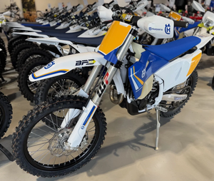 Super Offre 2025 – Motos Sportives Husqvarna FX 350 Neuves et Abordables Prêtes à l'Expédition - Product Image 3