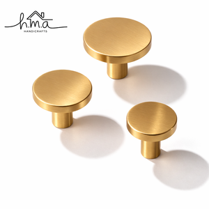 Bouton de meuble rond moderne en laiton massif, finition or brossé, pour tiroir de cuisine, armoire, quincaillerie de meubles - Product Image 1