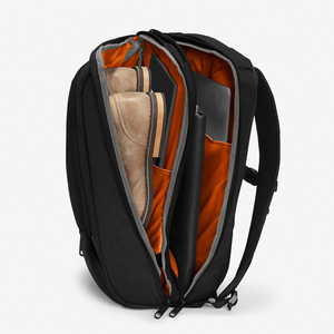 Sac à dos pour ordinateur portable en nylon et cuir imperméable, dernière collection, directement de l'usine, avec sangle de transport amovible, pour l'école et les voyages, avec options OEM et ODM - Product Image 3