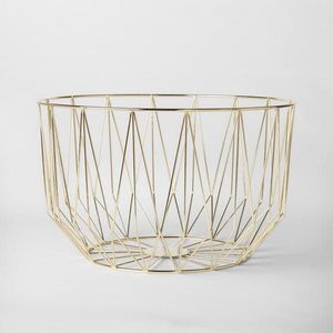 Decorative Kitchen Metal Fruit <b>Basket</b> With Elegant <b>Wire</b> Pattern For Fresh Fruit <b>Storage</b> And Dining Table Decoration - Product Image 4
