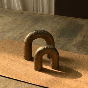 Juego de Esculturas en Forma de U de Aluminio de Alta Calidad, Hechas a Mano, Ecológicas, Decoración de Arte Moderno para Mesa de Salón, 2 Piezas - Product Image 2