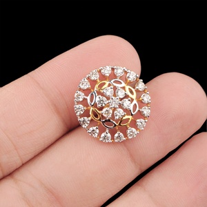 ต่างหูเพชรแท้ทรงกลมแบบกลุ่มลายดอกไม้ ทองคำแท้ 14K แบบเกลียวหลัง สำหรับขายส่ง เครื่องประดับชั้นดี Memoria Jewels - Product Image 6