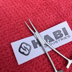 คีมคีบยุงแบบตรงและโค้ง รุ่น HABI.SF.511 ทำจากเหล็กกล้าไร้สนิม คุณภาพดี ขายดีที่สุด พร้อมด้ามจับตามหลักสรีรศาสตร์ ยี่ห้อ HABI - Product Image 1