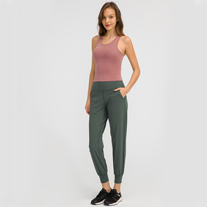 Camiseta sin mangas negra para mujer, ropa de playa a la moda de verano, camiseta sin mangas informal ajustada y moderna para mujer - Product Image 6