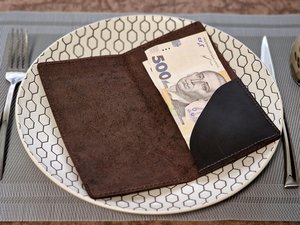 Porta Facturas de Cuero Genuino de Alta Gama para Restaurante, Elegante Presentador de Comandas, Cubierta Inteligente para Recibos LBH-0075 - Product Image 1