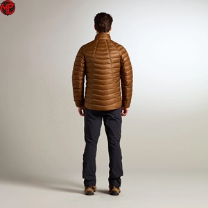 Doudoune marron matelassée pour homme, imperméable et coupe-vent, avec col montant et fermeture éclair, idéale pour les voyages en extérieur, style décontracté uni - Product Image 6