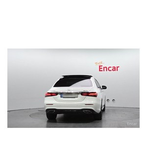 Mercedes-Benz E350 4MATIC AMG Line Clase E 2023 con Volante a la Izquierda, Caja de Cambios Automática, Asientos de Cuero, Cámara Trasera - Product Image 4