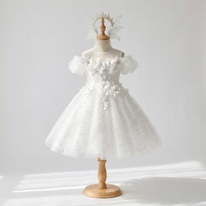 Vestido de Hada Mariposa Blanca para Niñas, Traje de Tul para Fiesta, Tela Suave y No Irritante, Vestido para Fiesta de Cumpleaños, Asequible, Estilo Europeo - Product Image 1