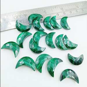 Piedras Sueltas de Malaquita Natural Facetada Tallada en Forma de Luna para Joyería, Proveedor Mayorista - Product Image 2