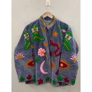 Chaqueta de terciopelo bordada a mano para mujer, cuello mandarín, manga larga, estilo bohemio de otoño, con estampado de serpiente y flores, abierta por delante. - Product Image 5