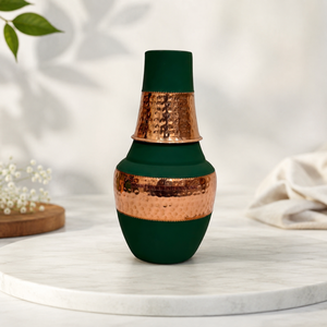 Jarra de agua Royal Green Copper para uso doméstico de Indian exports international. (cobre puro certificado) - Product Image 1