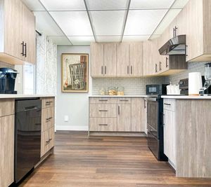 Armoires murales modernes en dalles pour la maison, design CANA, bois clair sur mesure, pleine hauteur, nouvelles armoires de cuisine contemporaines - Product Image 3