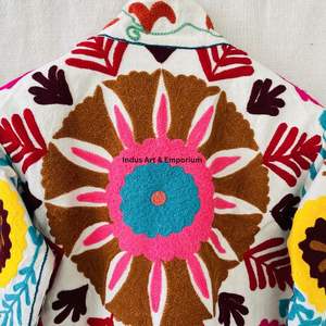 Chaqueta de algodón Suzani hecha a mano en India, chaqueta larga bordada a mano, abrigo unisex, chaqueta corta Suzani hecha a mano - Product Image 5